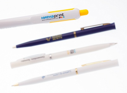 Сувенирные ручки с логотипом.  4